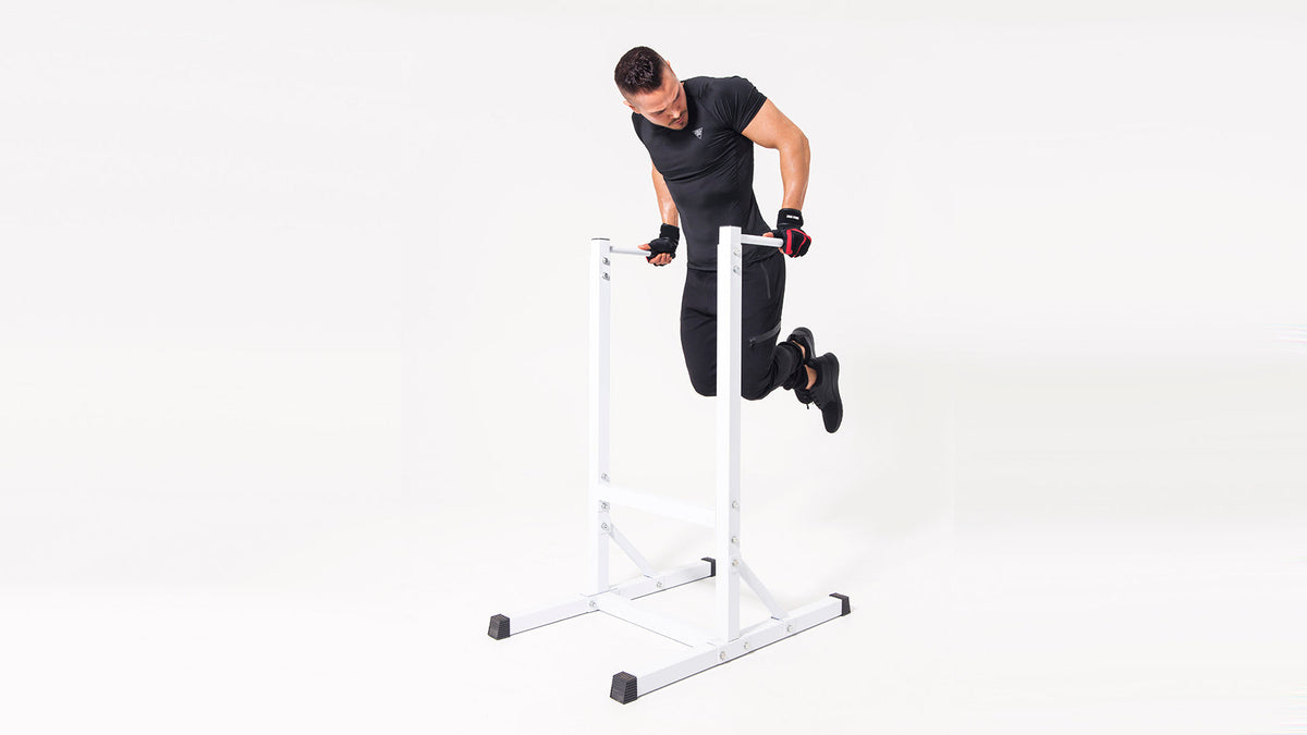 Lär dig göra dips – teknik, tips och progression