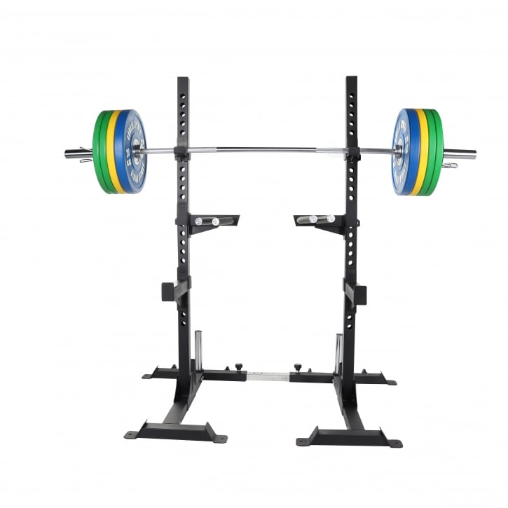 Ställning, stång och tio bumper plates